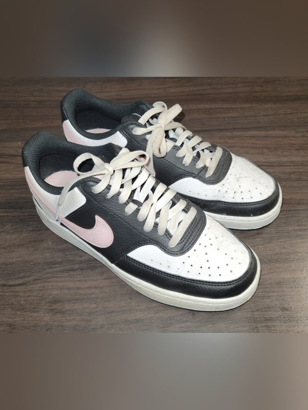 Nike Women's Low-Top Dunk Sneakers in Black, White & Light Pink